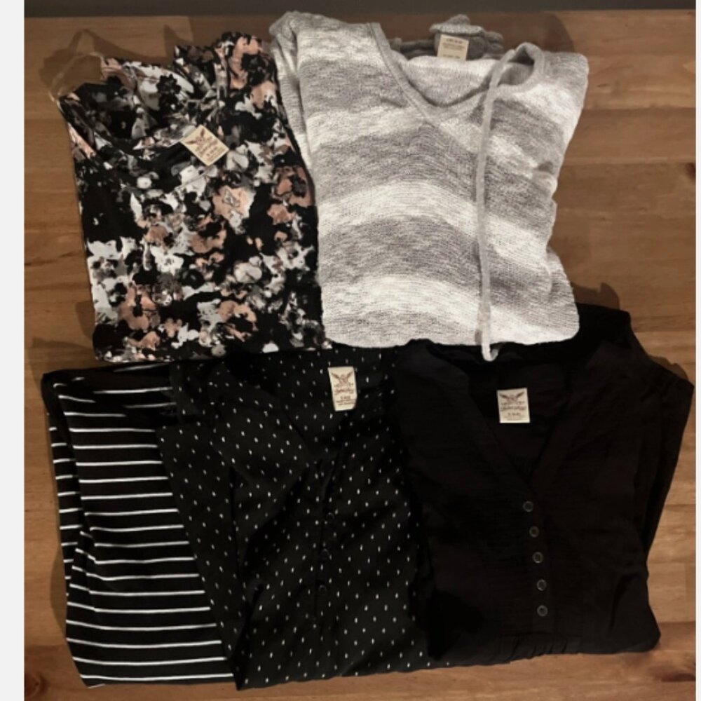 Women’s Top Lot (5) Faded Glory Basic Casual Tops S & 1 M Some NWT